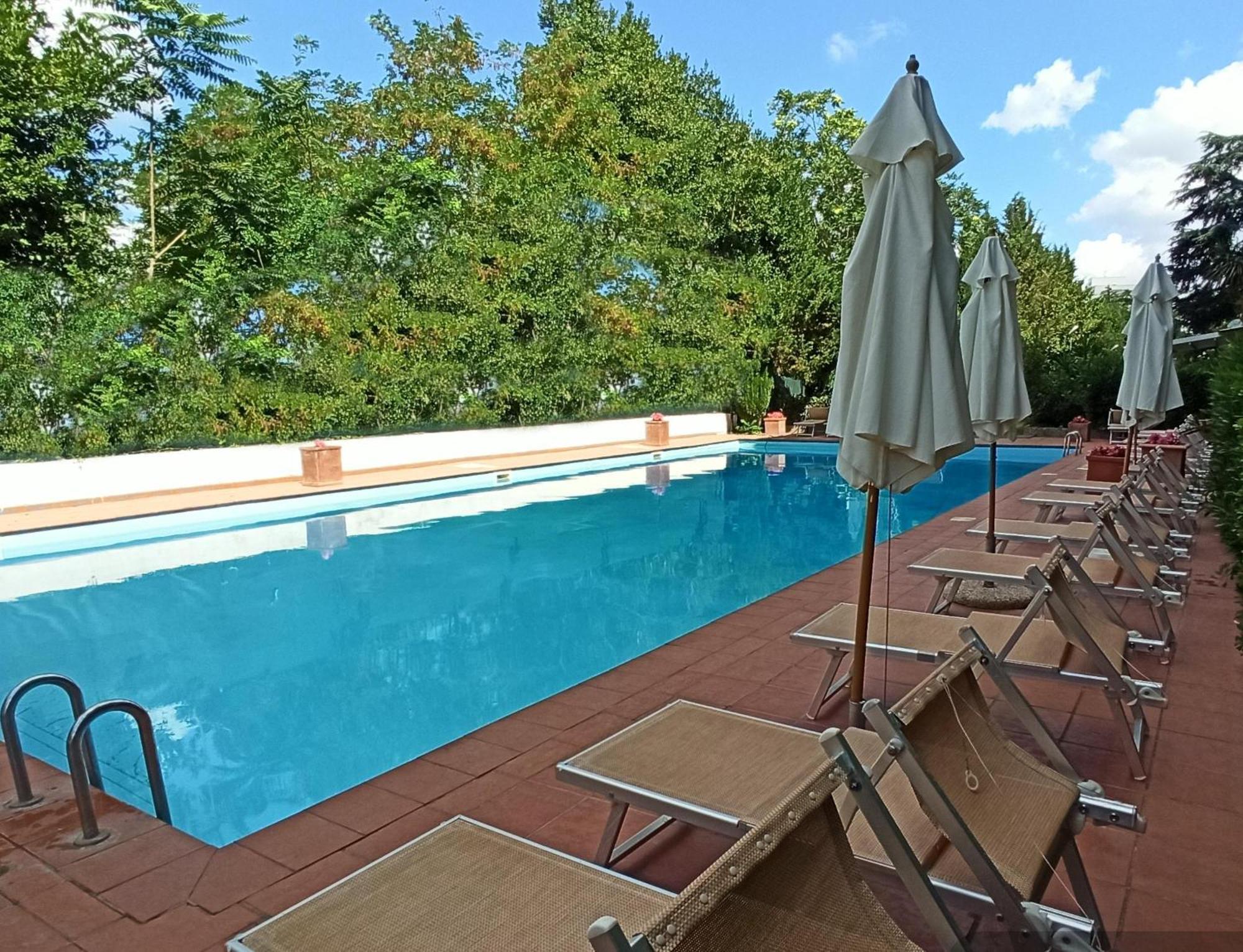 Lägenhet Aurelia Antica Terrace Free Pool And Parking *