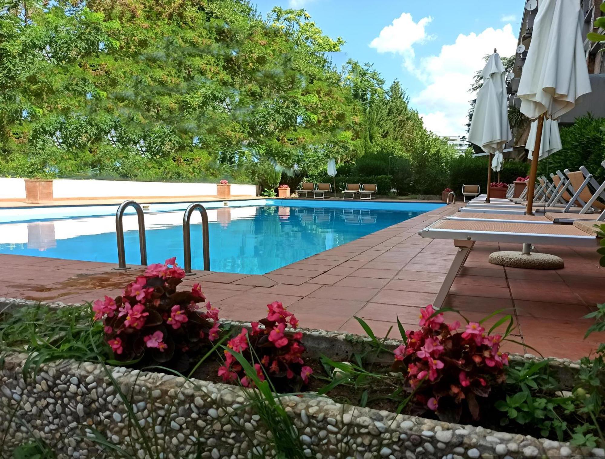 Lägenhet Aurelia Antica Terrace Free Pool And Parking